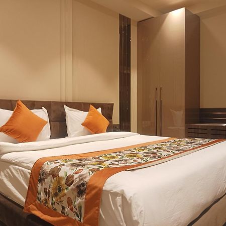 Hotel Cullinan By Qotel Janakpuri Delhi  Dış mekan fotoğraf