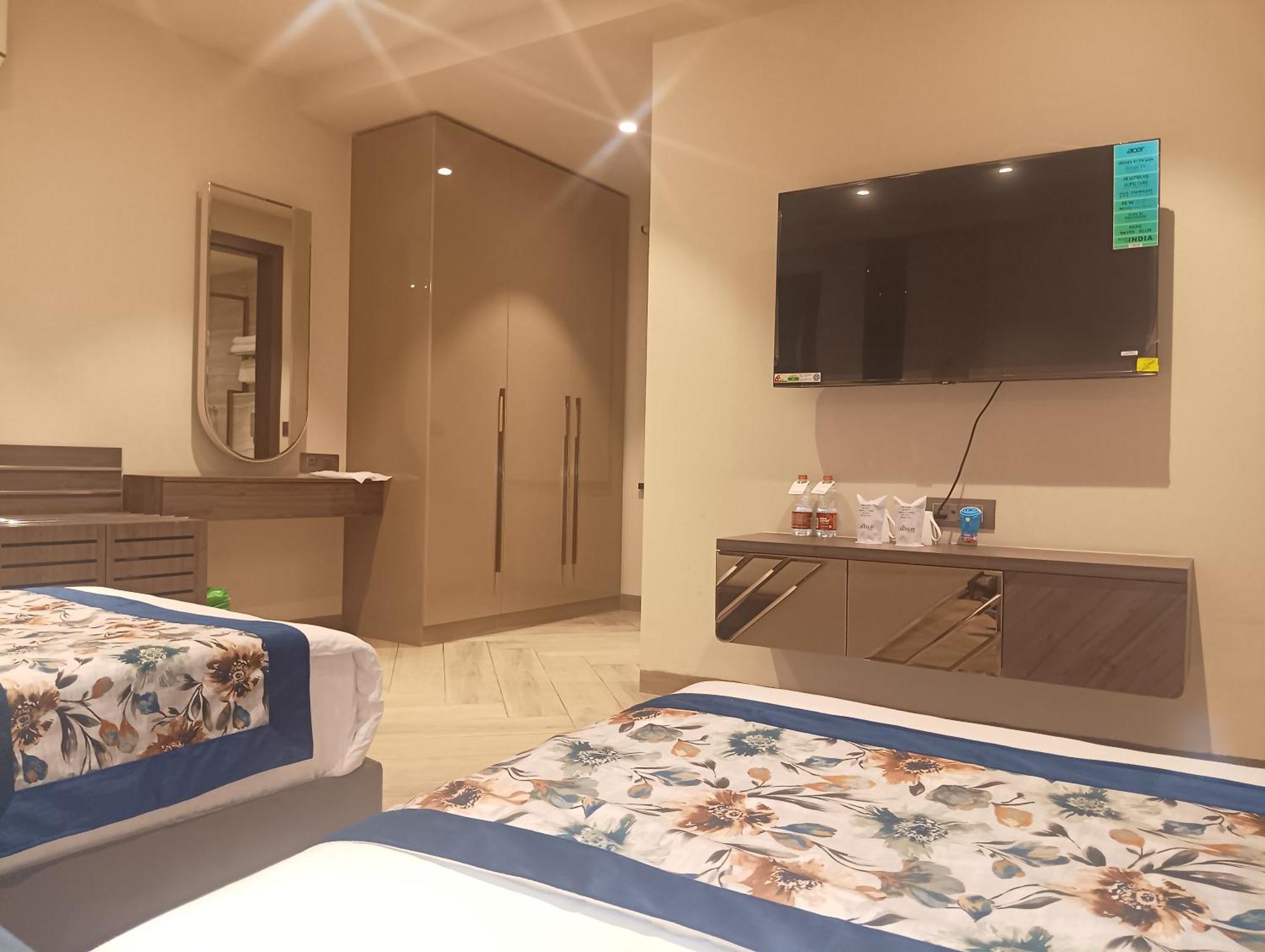 Hotel Cullinan By Qotel Janakpuri Delhi  Dış mekan fotoğraf