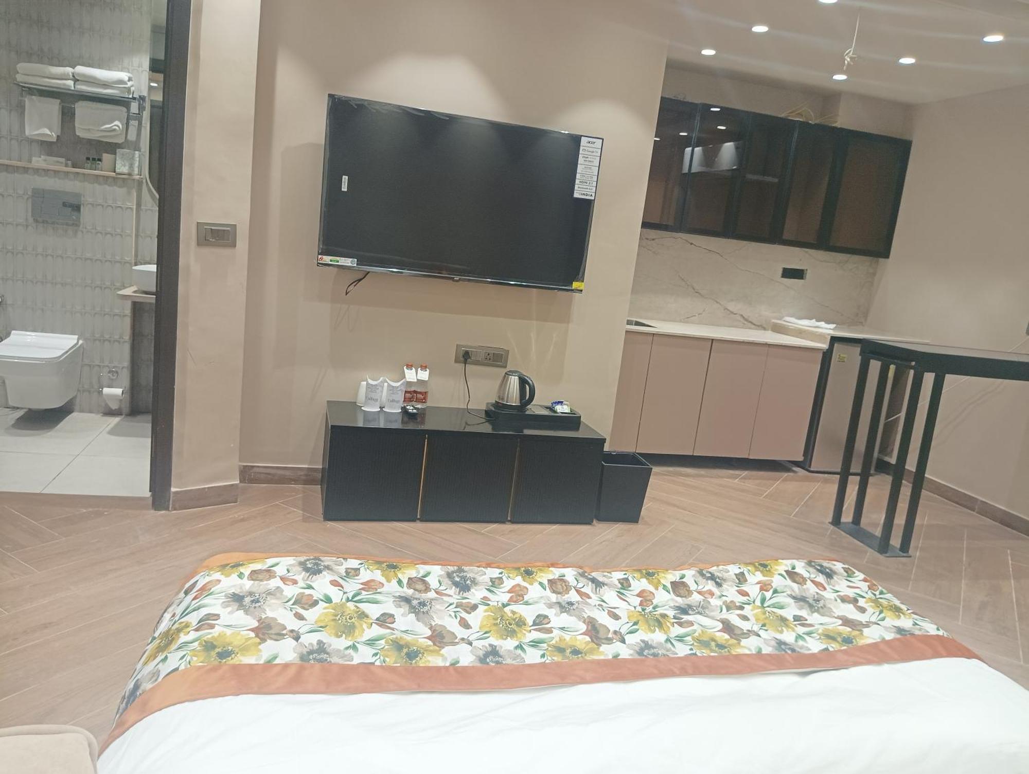 Hotel Cullinan By Qotel Janakpuri Delhi  Dış mekan fotoğraf