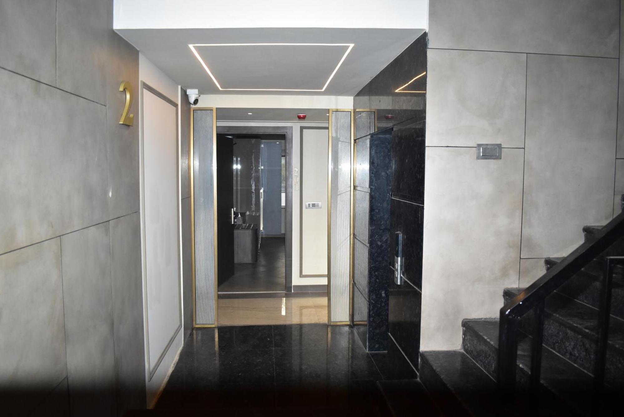 Hotel Cullinan By Qotel Janakpuri Delhi  Dış mekan fotoğraf